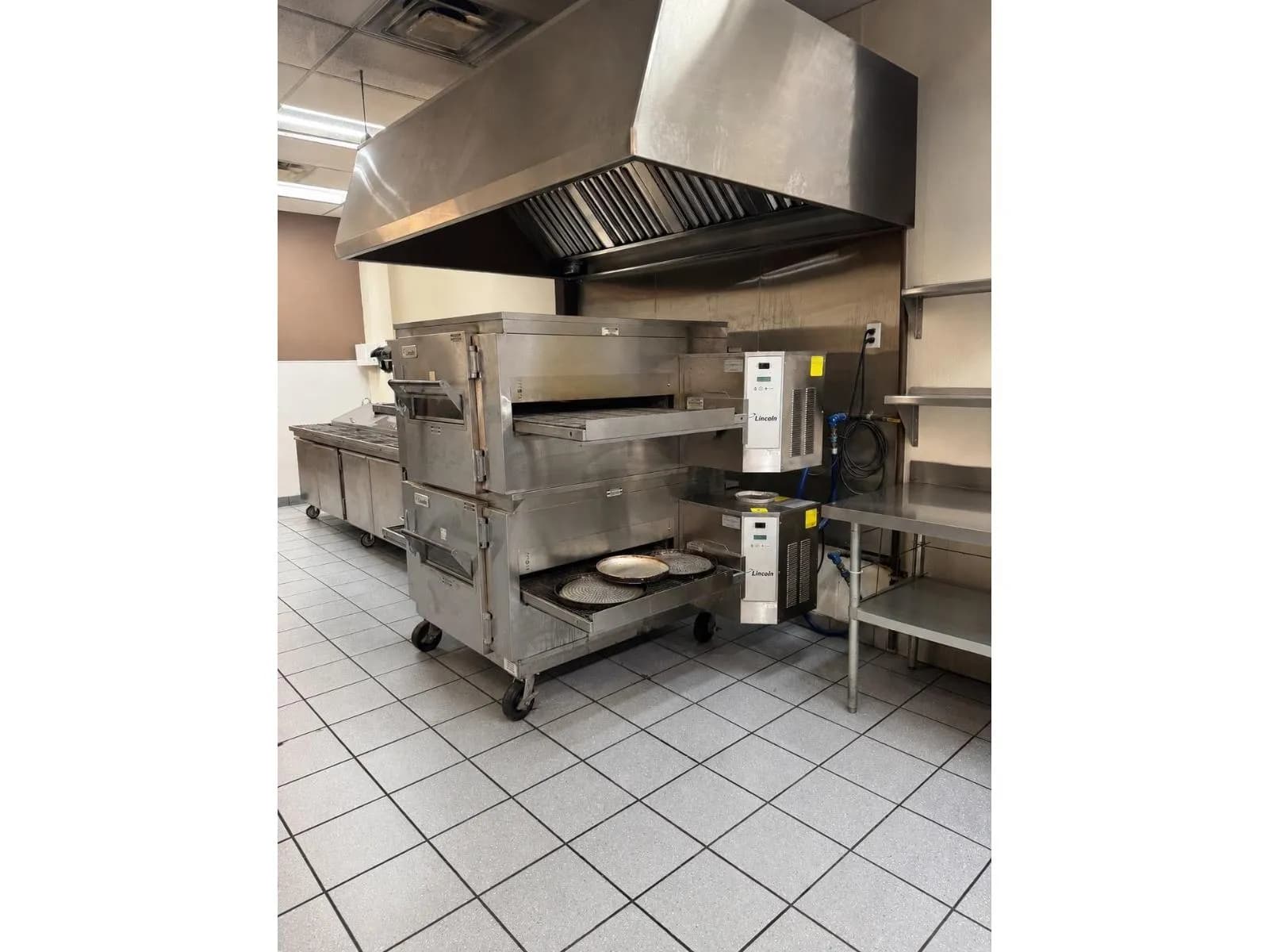 Pizza Shops for sale — Walnut Grove, Langley, BC — photo 4 of 9