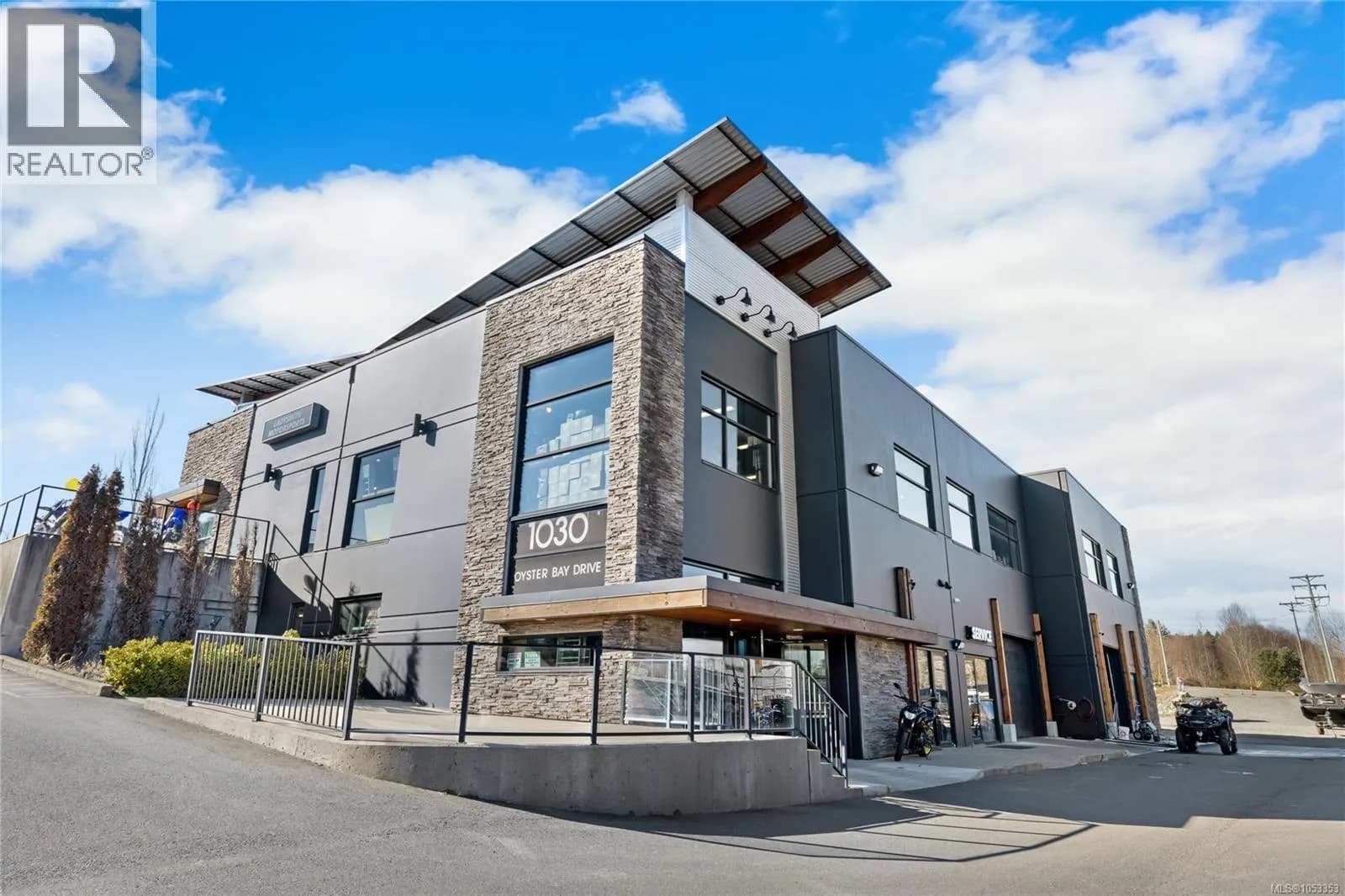 Retail for sale in Ladysmith